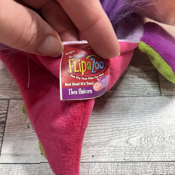 Flip A Zoo Plush Daphne Dragon flips to Thea Unicorn Huggable, Lovable Toy - Picture 14 of 14